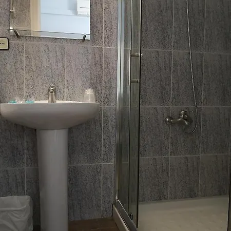 Vandrarhem Lesseps *