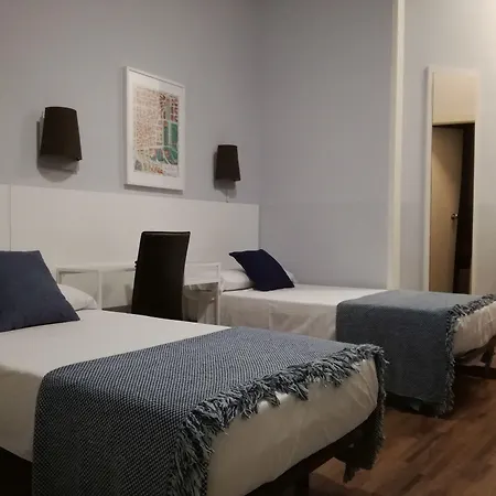 Lesseps Auberge de jeunesse *