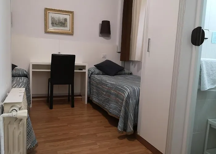 Hostel Lesseps