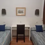 Lesseps אכסניה *