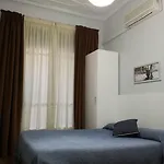 Lesseps אכסניה