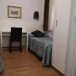 אכסניה Lesseps