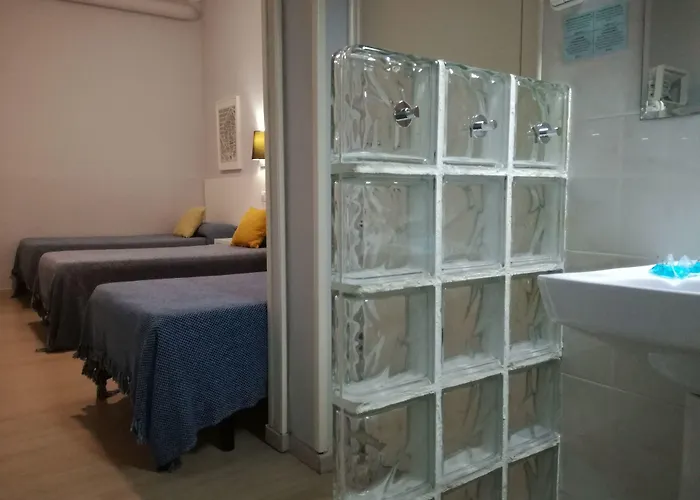 Hostel Lesseps
